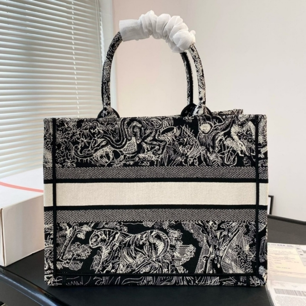 DIOR BookTote Reverse Joyie print embroidery - Picture 3 of 8